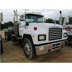 2004 MACK RD688S T/A ROLLOFF, S/N 1M2PZ67C3YM050919, MACK E7-350 DIESEL ENG, 6 SPD TRANS, 46K REARS,