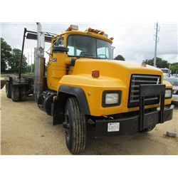 1993 RD688S T/A ROLLOFF, S/N 2M2P267CXPC014546, MACK 37-350 DIESEL ENG, 8LL TRANS, 44K REARS, P/S, A