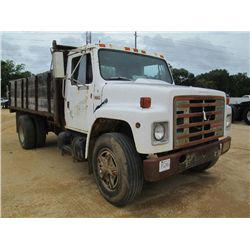 1988 INTERNATIONAL 1954 S/A FLATBED DUMP, S/N 1HTLDZZP9JH609146, INTL DIESEL ENG, 5-2 SPD TRANS, P/S