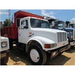 1990 INTERNATIONAL 4900 S/A DUMP, S/N 1HTSDZ4N5LH280918, DT466 ENG, 5-2 SPD TRANS, P/S, A/R BRAKES, 