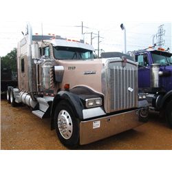 2004 KENWORTH W900 T/A TRUCK TRACTOR, S/N 1XKWDB9X84J061949, 475 HP CAT C15 DIESEL ENG, 10 SPD TRANS