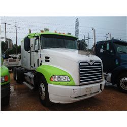 2001 MACK CX613 T/A TRUCK TRACTOR, S/N 1M1AE06Y41W01080, E7-355 380 HP MACK ENG, A/T, 40K REARS, 12K