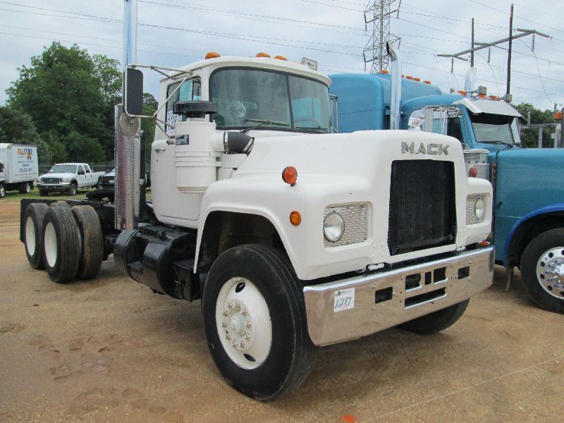 For Mack R 1991 1991 MACK R688 T/A TRUCK TRACTOR, S/N 1M2P267Y6MM010095, MACK 350 ...