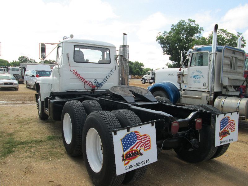 MACK R685ST T/A TRUCK TRACTOR, S/N R6855T66713, 237 HP MACK ENG, 38K ...