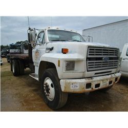 1989 FORD F700 S/A FLATBED, S/N 1FDPK74P7KVA02340, FORD DIESEL ENG, 5-2 SPD TRANS, P/S, 16'X8' BED, 
