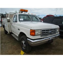 1991 FORD F450 SERVICE TRUCK, S/N 2FDLF47M4MCA59431, DIESEL, A/T, IMT SERVICE BODY