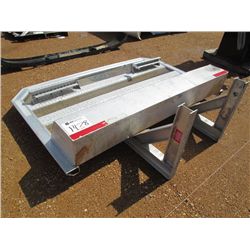 (1) ALUMINUM HEADACHE RACK