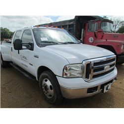 2005 FORD F350 XLT SUPER DUTY CREWCAB TRUCK, S/N 1FTWW32P05EA71522, POWER STROKE V8 DIESEL, A/T, A/C