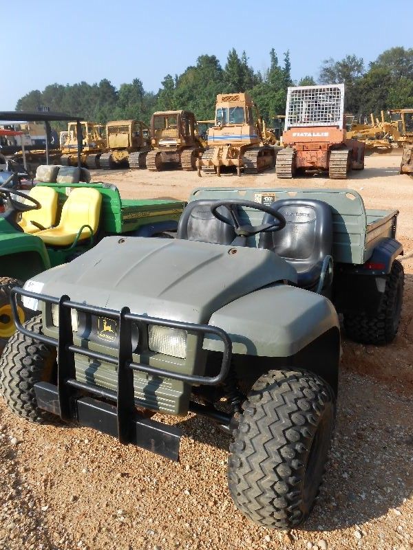 JOHN DEERE GATOR 4X2, S/N 4G04X2X202563, GAS ENG, DUMP BED, TAILGATE