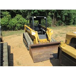 JOHN DEERE CT322 SKID STEER LOADER, S/N 128989 (06 YR) GP BUCKET, 13" RUBBER TRACK, CANOPY, QUICK AT