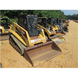 ASV POSI-TRAC RC85 SKID STEER LOADER, S/N RSF00778 (05 YR) TRACK TYPE, GP BUCKET, ECAB, METER READIN