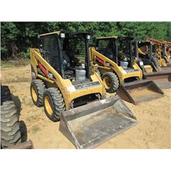 CAT 226B SKID STEER LOADER, S/N MJH08486 (07 YR) GP BUCKET, CANOPY, METER READING 1,610 HRS