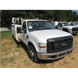 2010 FORD F350 S/A MECHANICS TRUCK, S/N 1FDWF3GY9AEB01883, GAS ENG, A/T, A/C, P/S, MECHANICS TOOL BO