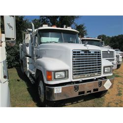 1999 MACK CH613 T/A FUEL & LUBE, S/N JM2AA184XXW101342, 427 MACK, 8LL SPEED, ENGINE BRAKE, P/S, A/C,