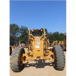 CHAMPION 720A SERIES III MOTOR GRADER, S/N X026826X (97 YR) 14' HYD MOLDBOARD W/TIP CONTROL, SCARIFI