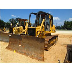 JOHN DEERE 750C CRAWLER TRACTOR, S/N 829282, 6 WAY BLADE, 22" SBG, ECAB W/AIR