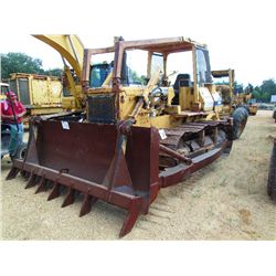 KOMATSU D58E CRAWLER TRACTOR, S/N 81147, STRAIGHT BLADE W/TILT, ROOT RAKE, 22" SBG, RIPPER, SWEEPS