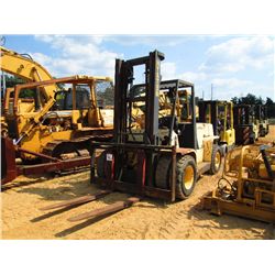 HYSTER 135 FORKLIFT, S/N F6A1666E, DUAL STAGE, ROLLOVER BAR, METER READING 7,222 HRS (BAD TRANSMISSI