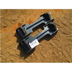 MANUAL COUPLER FITS SKID STEER