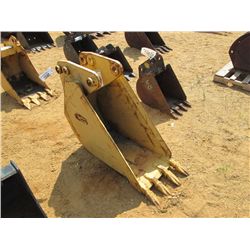 JOHN DEERE BACKHOE BUCKET