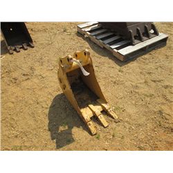 12" BUCKET FITS JOHN DEERE 110 TLB