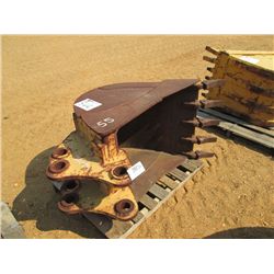 30" BUCKET FITS JOHN DEERE 710B