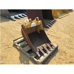24" BACKHOE BUCKET