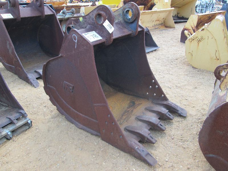 42" 1.5 YARD EXCAVATOR BUCKET FITS JOHN DEERE 240DLC