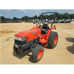 KUBOTA L2800 4X4 FARM TRACTOR, S/N 66270, 3 PT HITCH, PTO, ROLL BAR, METER READING 90 HRS