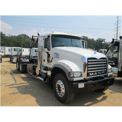2013 MACK GU713 T/A ROLL OFF, S/N 1M2AX04C0DM015080, 405 HP MACK MP7 ENG, ALLISON A/T, 44K REARS, 18