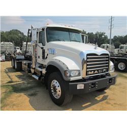 2013 MACK GU13 T/A ROLL OFF, S/N 1MZAXD4C2DM015078, MACK 405NP, DIESEL ENG, A/T, 44K REAR AXLE, 18K 