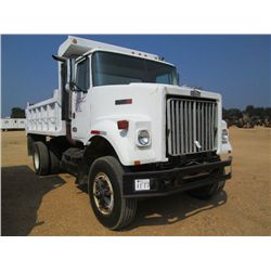 1985 AUTOCAR S/A DUMP, S/N 1WHKDCJEYFN069143, DIESEL ENG, A/T, 10' OX DUMP BODY, 11R22.5 TIRES ON ST