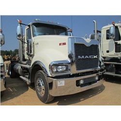 2013 MACK TD713 TITAN T/A TRUCK TRACTOR, S/N 1M1BD02Y4DM001473, 565 HP MACK ENGINE, 18 SPD TRANS, 46
