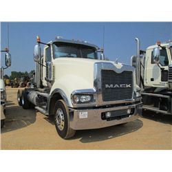 2013 MACK TD713 TITAN T/A TRUCK TRACTOR, S/N 1M1BD02Y6DM001474, 565 HP MACK ENGINE, 18 SPD TRANS, 46