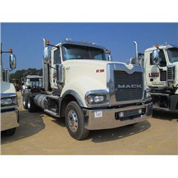 2013 MACK TD713 TITAN T/A TRUCK TRACTOR, S/N 1M1BD02YXDM001476, 565 HP MACK ENGINE, 18 SPD TRANS, 46