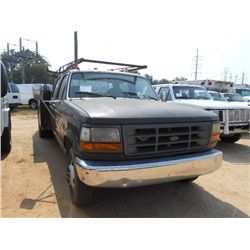 1997 FORD F350 SERVICE TRUCK, S/N 1FDJW35HXVEA9998, GAS ENG, A/T, A/C, P/S, CREW CAB, TOOL BODY & RA