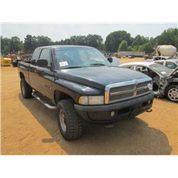 1998 DODGE RAM 1500 EXTENDED CAB PICKUP, S/N 1B7HF13Z8WJ104160, V8, AGS, A/T, P/S, A/C, ODOMETER REA