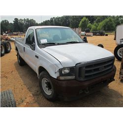 2004 FORD F250 PICKUP TRUCK, S/N 1FTNF20LS4EB18998, V8 GAS, A/T (DOES NOT RUN)