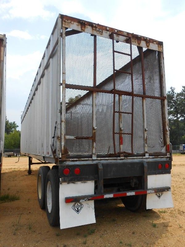 FRUEHAUF T/A CHIP TRAILER, S/N HPK152342, OPEN TOP, TARP, SWING GATE