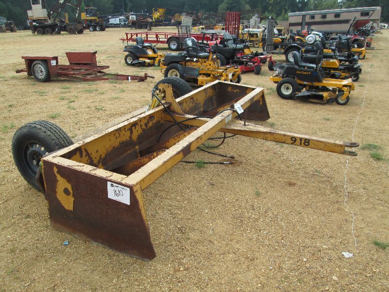 12' HYDRAULIC BOX BLADE W/TOW HITCH
