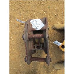 COUPLER FITS JOHN DEERE 80