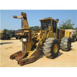 TIGERCAT 726B FELLER BUNCHER, S/N C03422905, SAW HEAD, ECAB W/AIR, 30.5X32 TIRES, METER READING 4,67