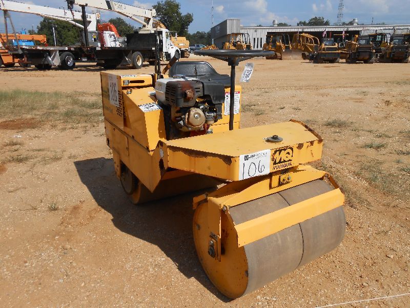 Mq R2000h MULTI QUIP R2000H ROLLER, S/N 260319, 28
