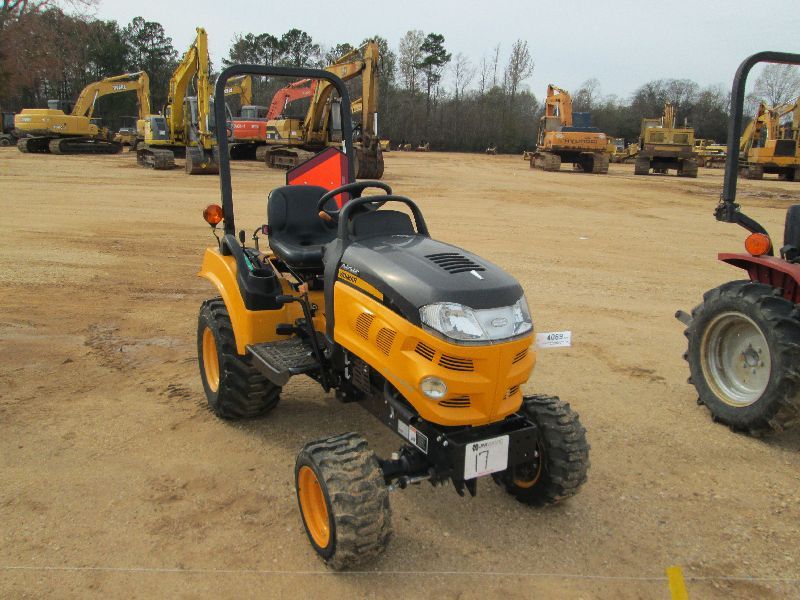 CUB CADET YANMAR SC2400 4X4 FARM TRACTOR, S/N 010154, 3 PTH, PTO, 3 CYL