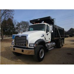 2009 MACK GU713 T/A DUMP, S/N 1M2AX04C29M005822, 405 HP MACK ENG, 10 SPD MACK T310M TRANS, 44K REARS