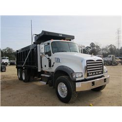2009 MACK GU713 T/A DUMP, S/N 1M2AX04C39M005831, 405 HP MACK ENG, 10 SPD MACK T310M TRANS, 44K REARS