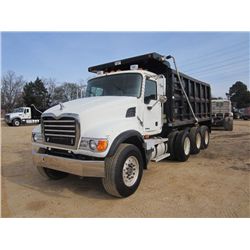2006 MACK GRANITE CV713 TRI-AXLE DUMP, S/N 1M2AG11C46M030839, 370 HP MACK DIESEL ENG, 10 SPD TRANS, 