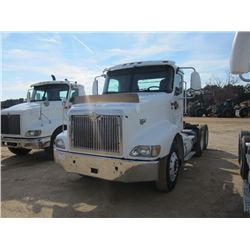 2003 INTERNATIONAL 9200i T/A TRUCK TRACTOR, S/N 2HSCEAXR93CO59335, CAT ENGINE, 10 SPD FULLER TRANS, 