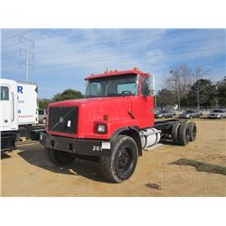 1999 VOLVO T/A TRUCK TRACTOR CAB & CHASSIS, S/N AVHJCCPF4XN867201, 335 HP CUMMINS M11 ENG, 8LL TRANS