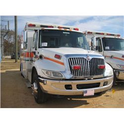 2005 INTERNATIONAL 4300 AMBULANCE, S/N 1HTMNAAM05H695263, DT466 DIESEL ENG, AUTO TRANS, A/C, P/S, AM